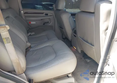 2002 Cadillac Escalade Standard z USA, uszkodzony, nr VIN 1GYEK63N32R139025